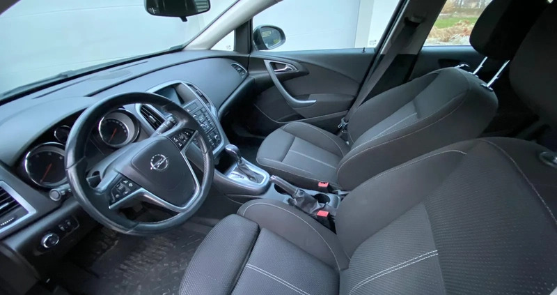 Opel Astra cena 27500 przebieg: 255884, rok produkcji 2013 z Lubin małe 67